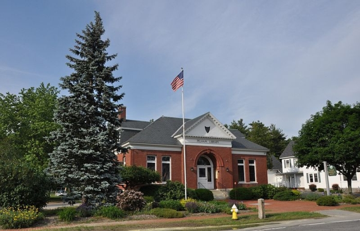 Hollis_NH_Hollis_Brookline_Middle_School